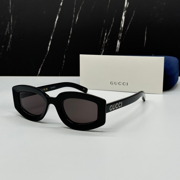 NEW GUCCI GG1719S 001 BLACK GREY WOMEN GUCCI SUNGLASSES - Picture 1 of 10